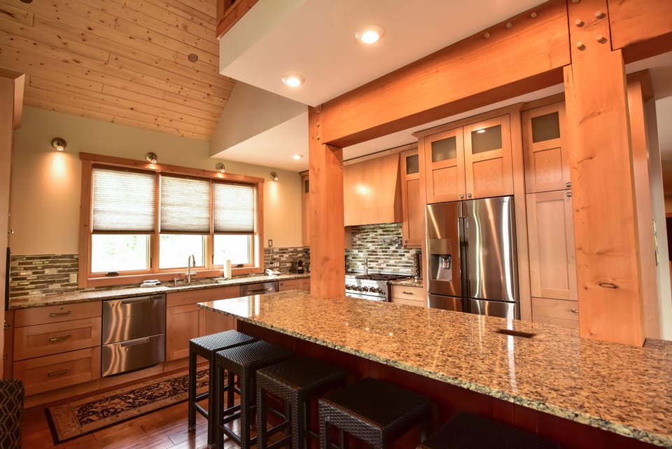 Huge modern kitchen suitable for the most discerning chef.