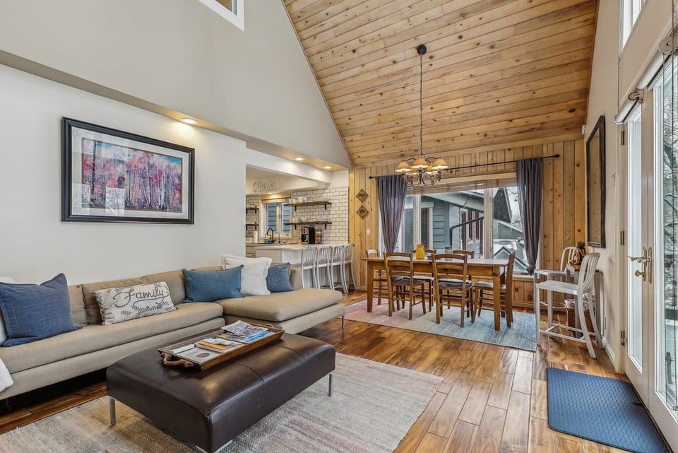 Wood floors and tastefully furnished