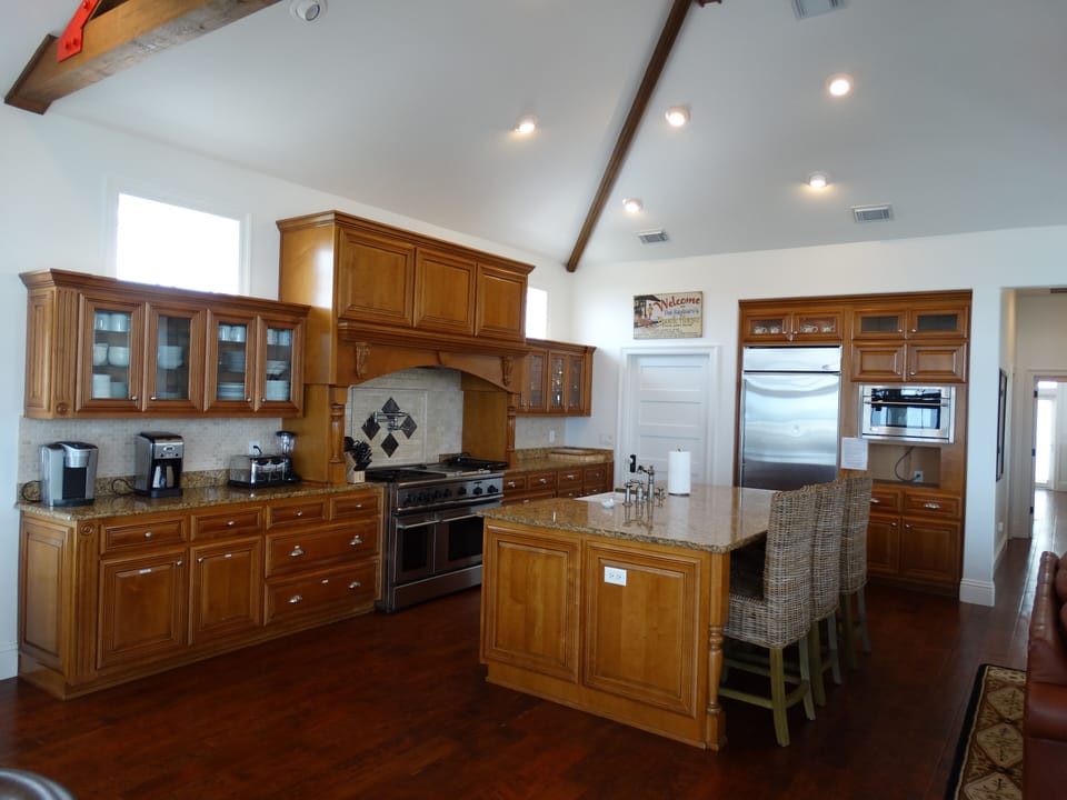 Large Kitchen
