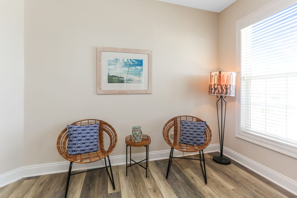 Top Level Master Sitting Area