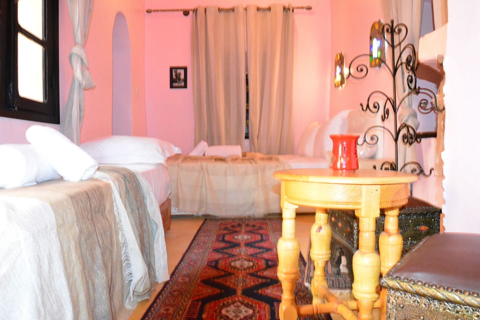 Individually decorated, blackout drapes, iron/ironing board, free WiFi