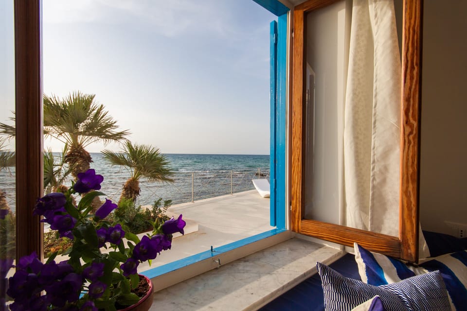 Finestra zona living vista mare