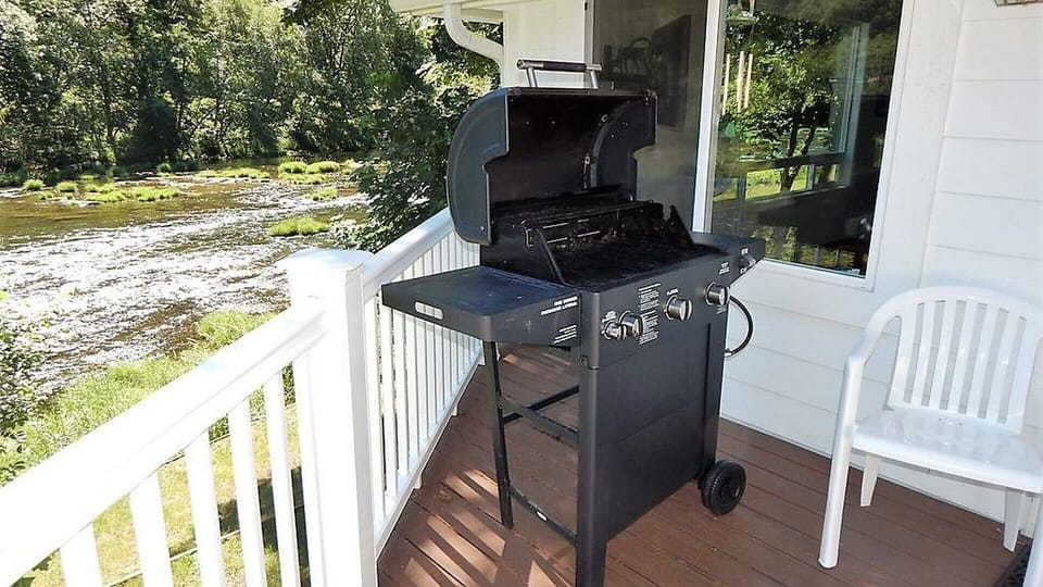 A sunny day cook out on the porch of the cottage