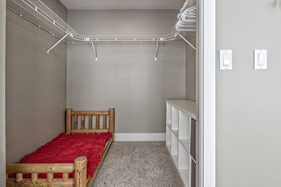 Upper - Master Bedroom - Walk in Closet - Toddler Bed 