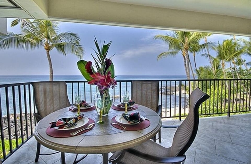 Dining on this lanai is so private and beautiful.