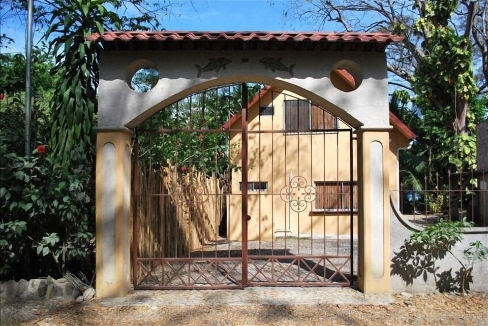FRONT GATE