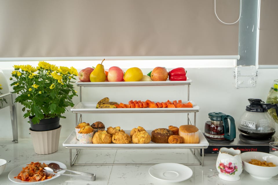 Breakfast buffet
