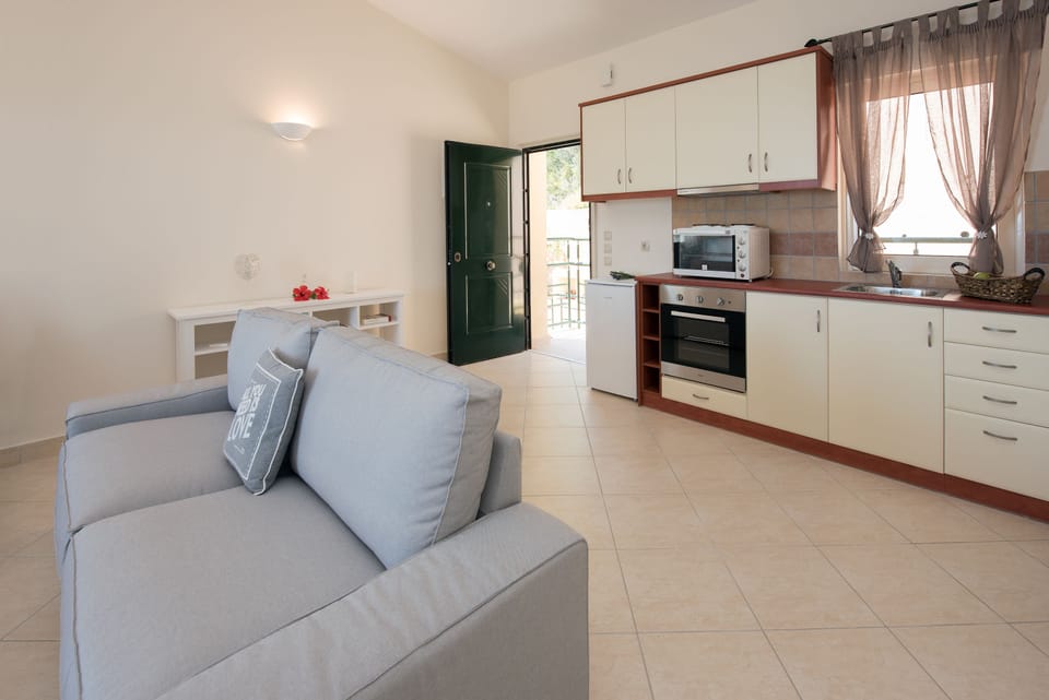 Superior Apartment, 2 Double Beds, Non Smoking, Sea View | Blackout drapes, soundproofing, iron/ironing board, free WiFi