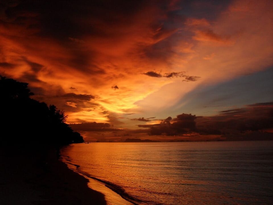 Another stunning sunset on Bang Po Beach