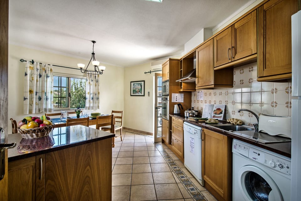 1st floor - Fully equipped kitchen