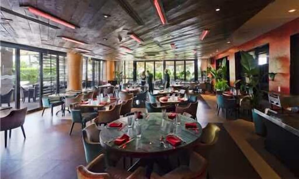 Restaurant by the pool