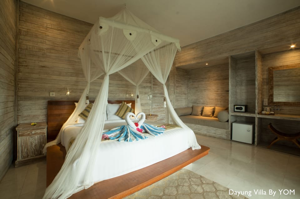 Deluxe Bungalow, 1 King Bed, Garden View | Minibar, in-room safe, desk, free WiFi