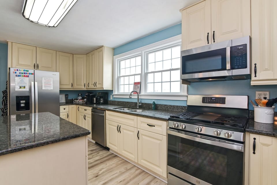 kitchen with gas appliances