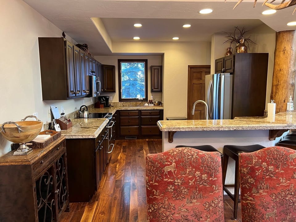 Full Kitchen