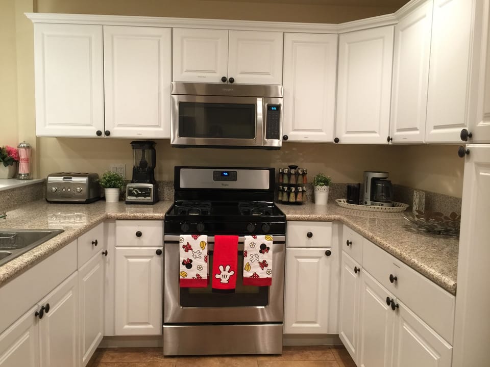 Fully stocked kitchen.