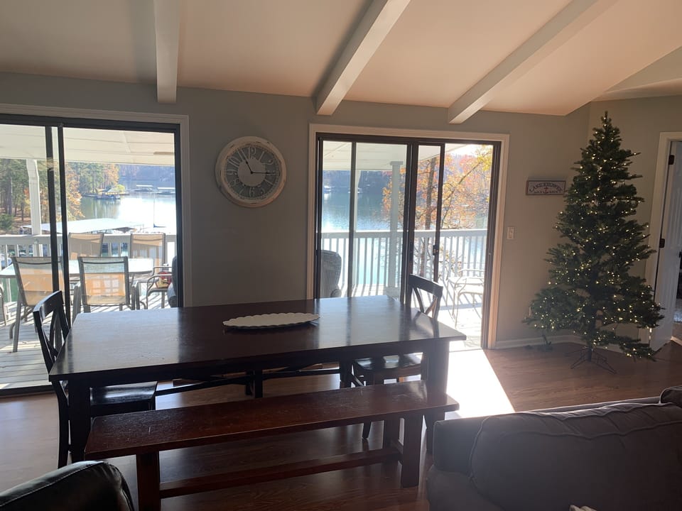 Enjoy the holidays overlooking the lake!!