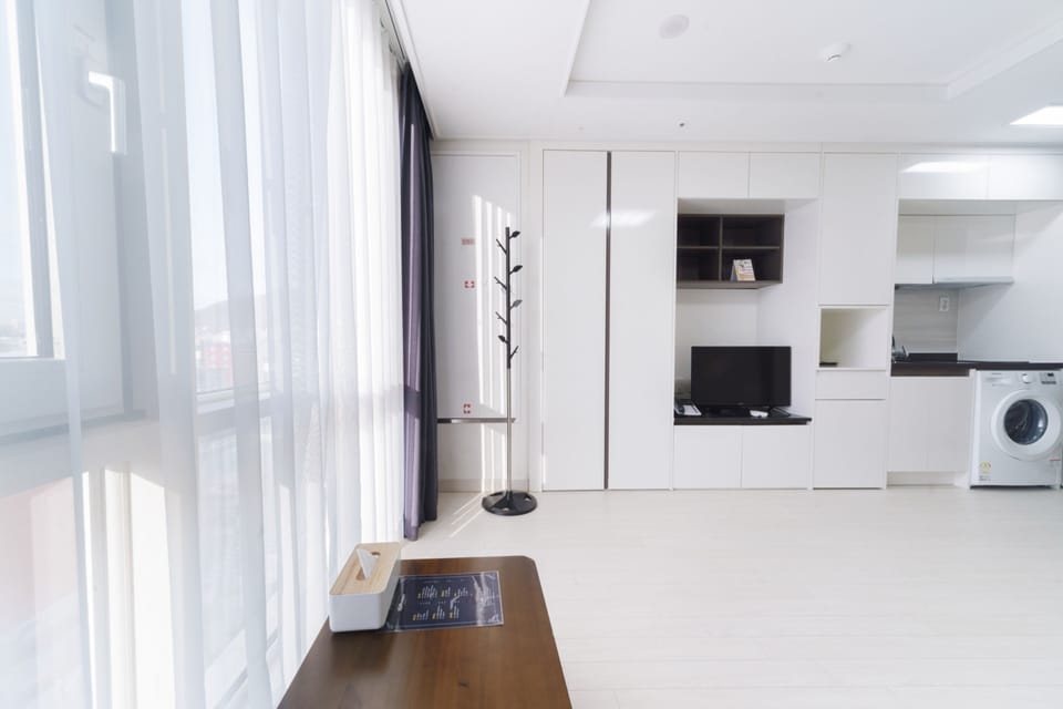Ondol Room for 3 persons | Individually decorated, laptop workspace, blackout drapes, soundproofing
