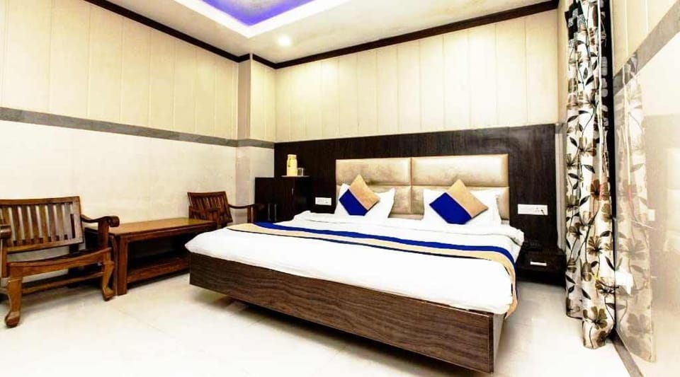 Rollaway beds, free WiFi