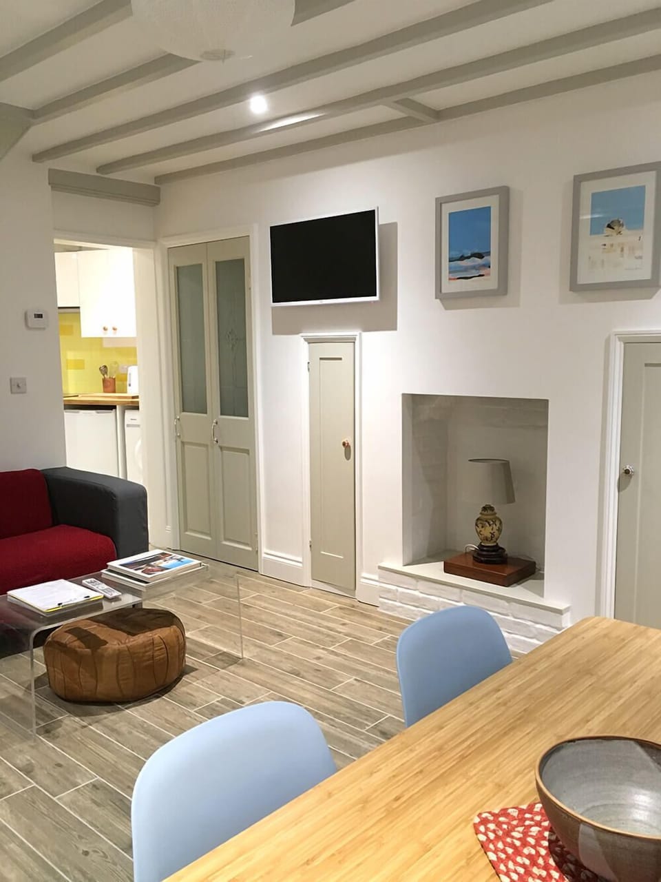 Sitting room.