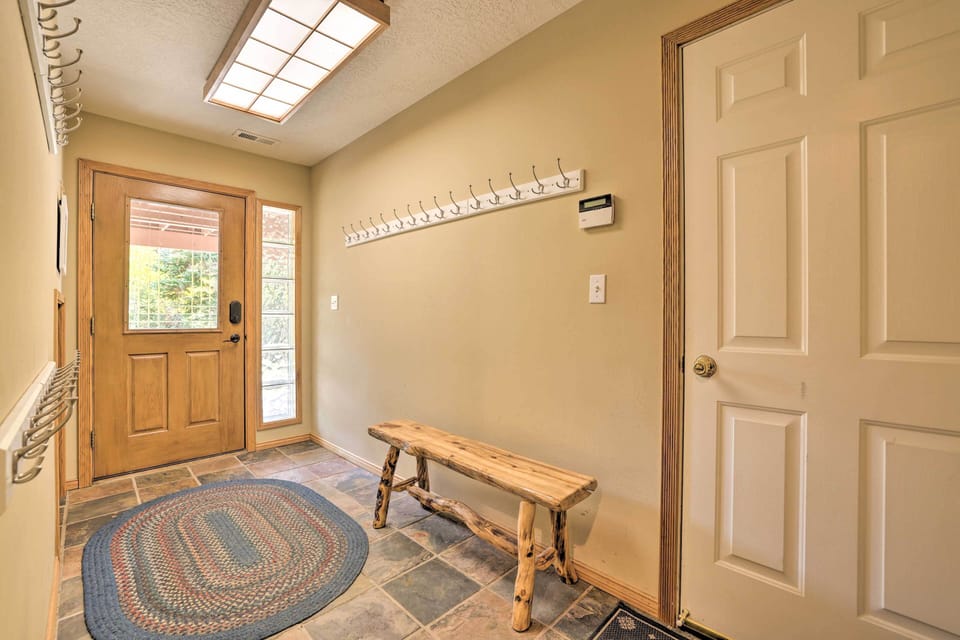 Lower-Level Entryway