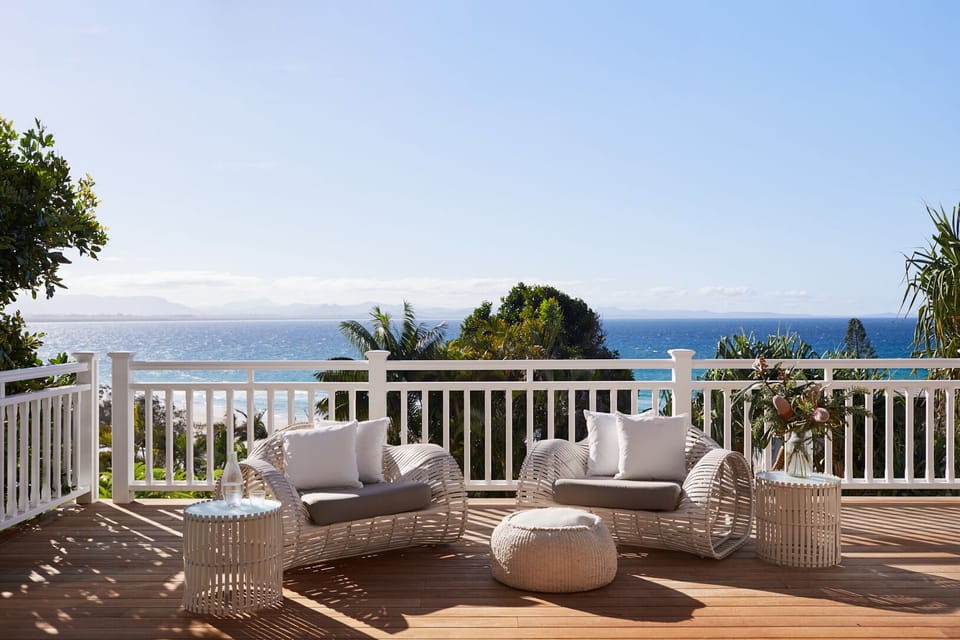 Huge Deck to enjoy the best that byron Bay has to offer.