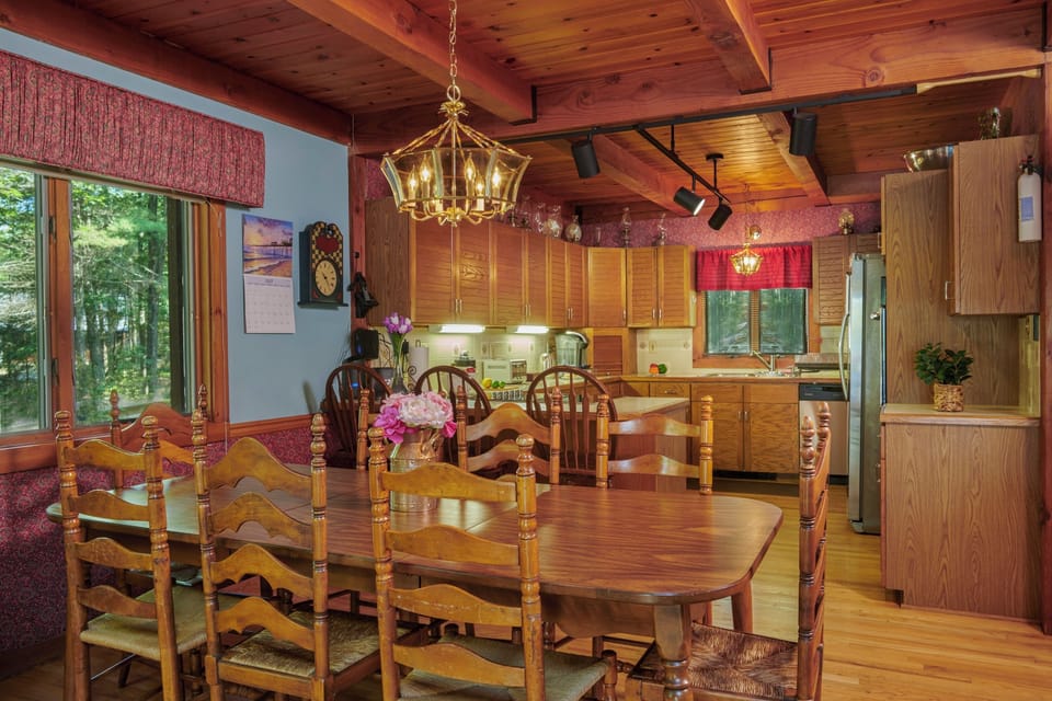 Dining Area.