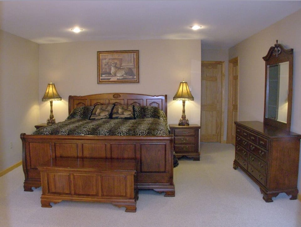 Master Bedroom with King size bed