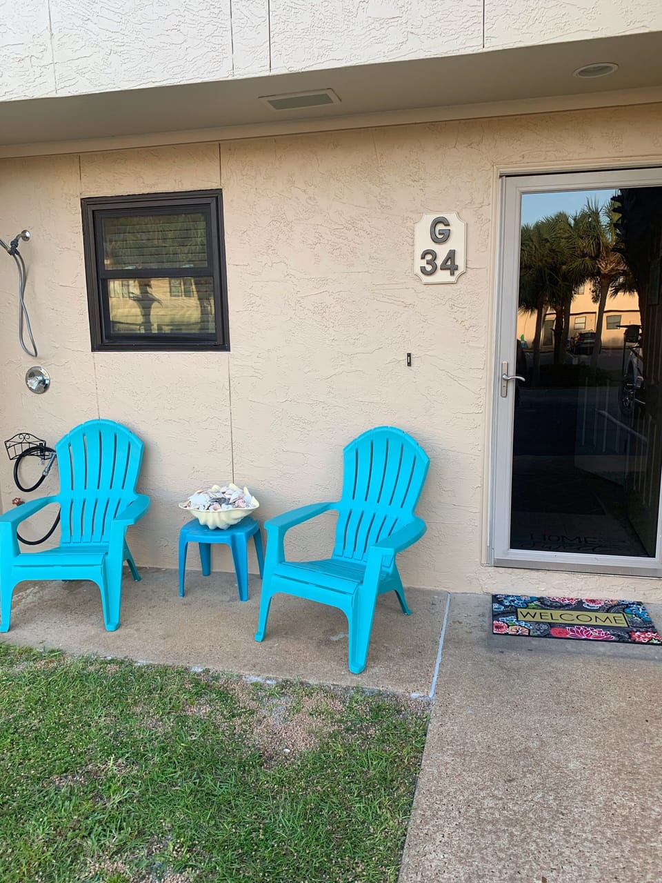 Front porch area