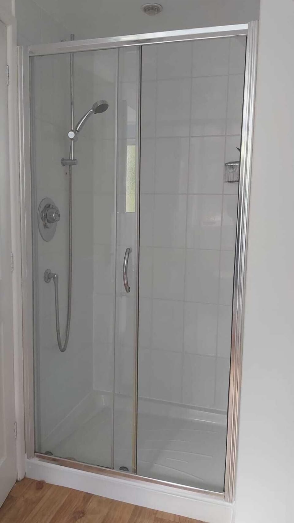 Large shower cubical

 