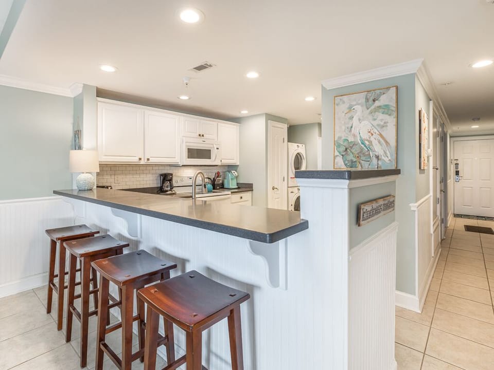 Breakfast Bar Area