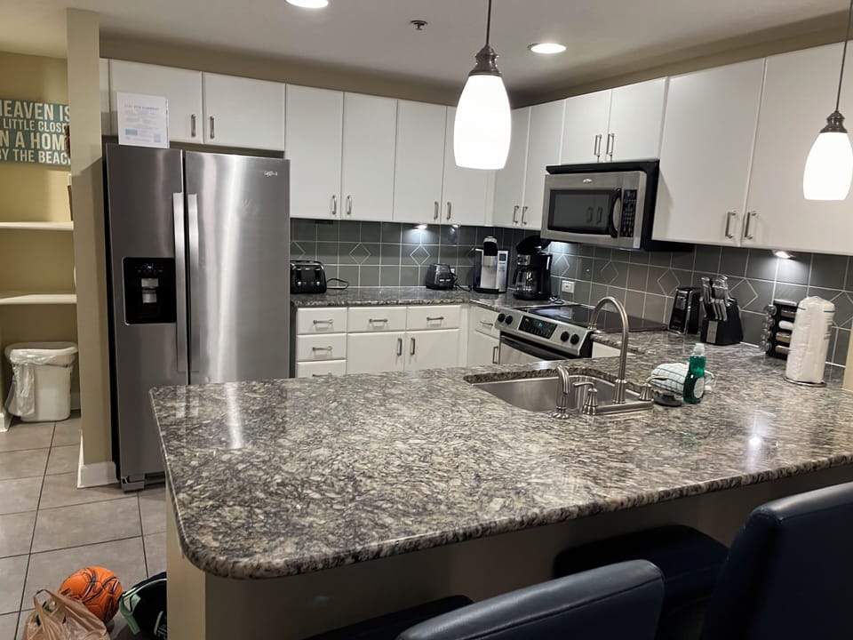 Fully Stocked Upgraded Kitchen