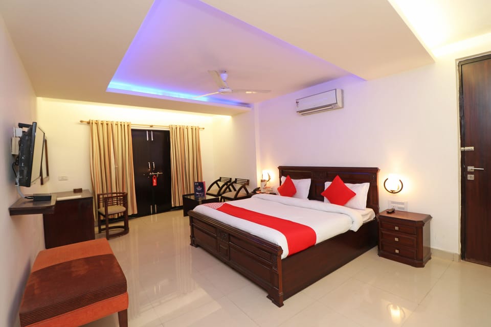 Standard Double Room, 1 Double Bed, Non Smoking | Desk, free WiFi