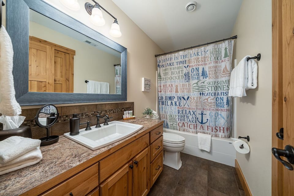 Guest Bathroom / Mid Level
