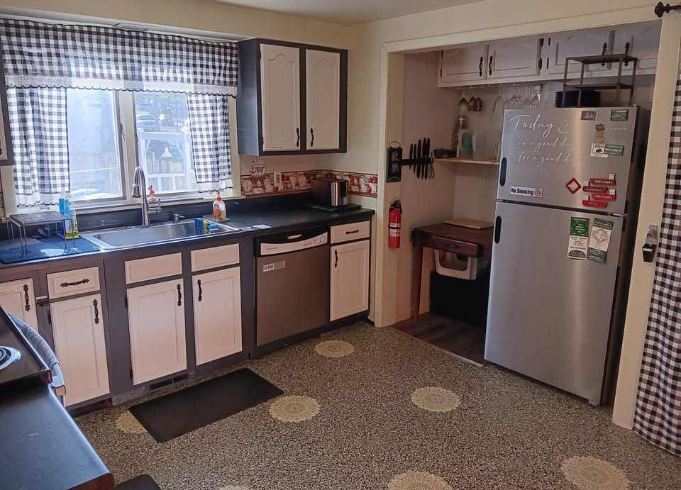 Kitchen with everything needed for a delicious meal