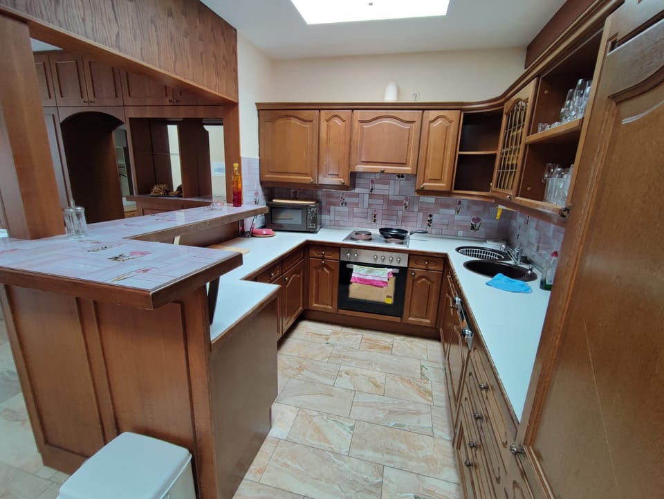 Penthouse, Private Bathroom | Private kitchen