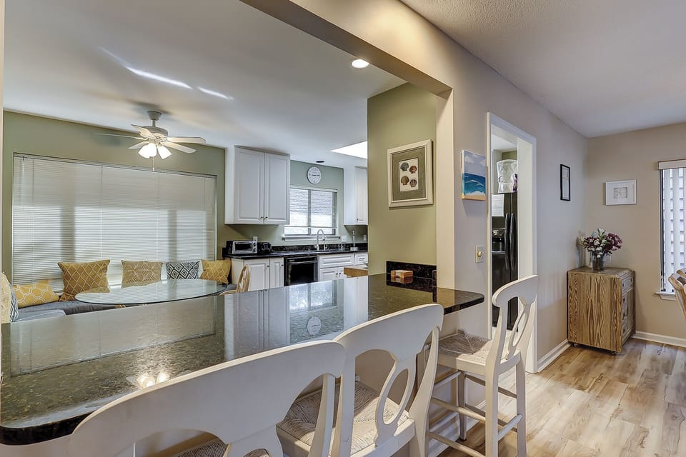 Kitchen Bar