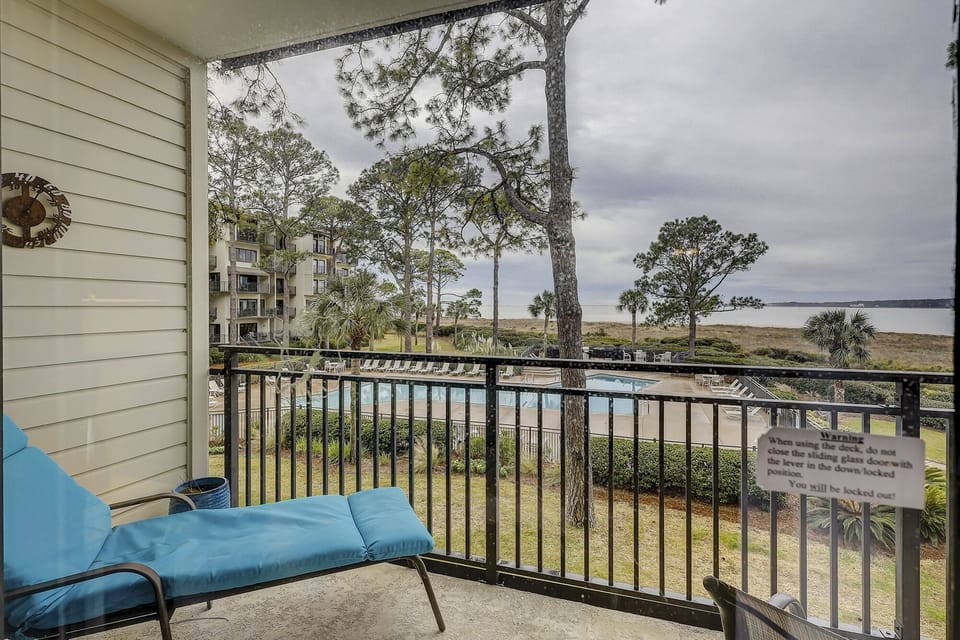 Private Deck