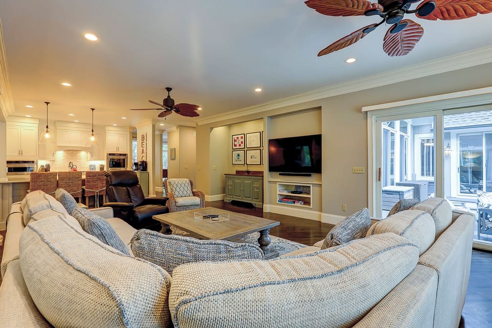 2nd Living Area