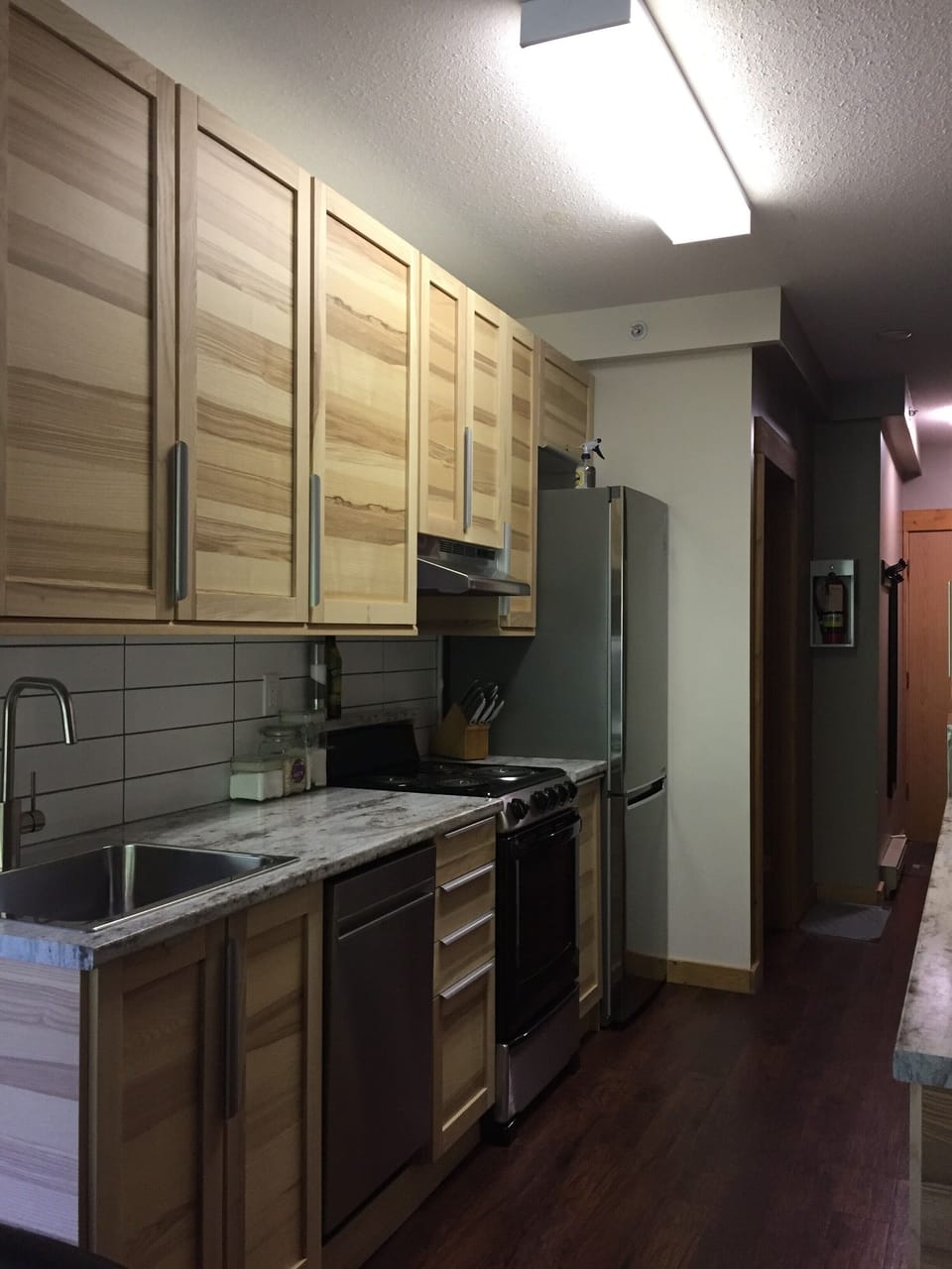 Kitchen with Lots of Cupboard Space 