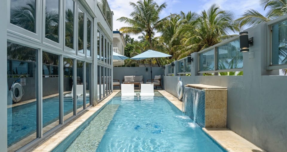 Prívate salt water pool
Sun lounge
4.5 deepest area