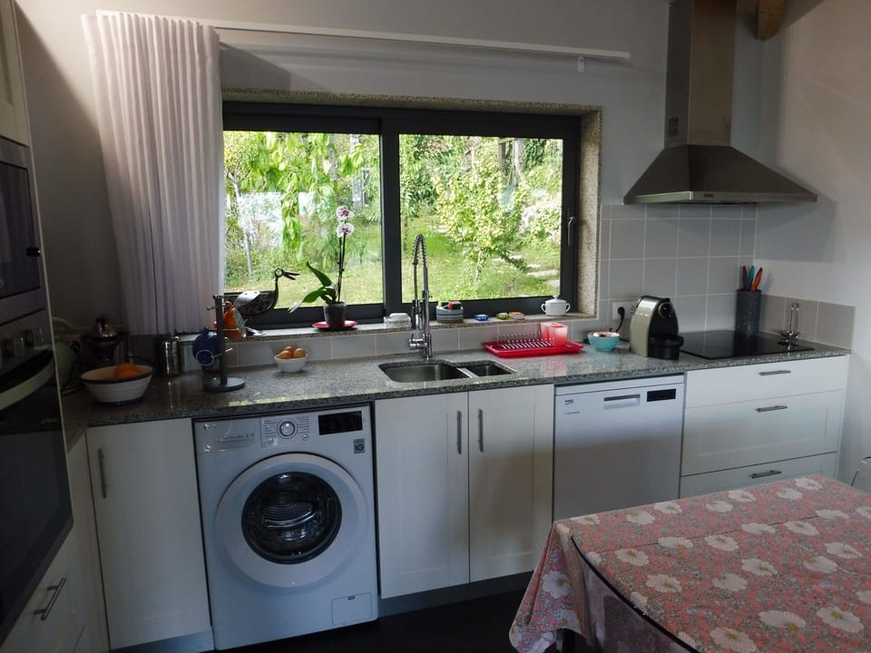 Very well equipped kitchen.
