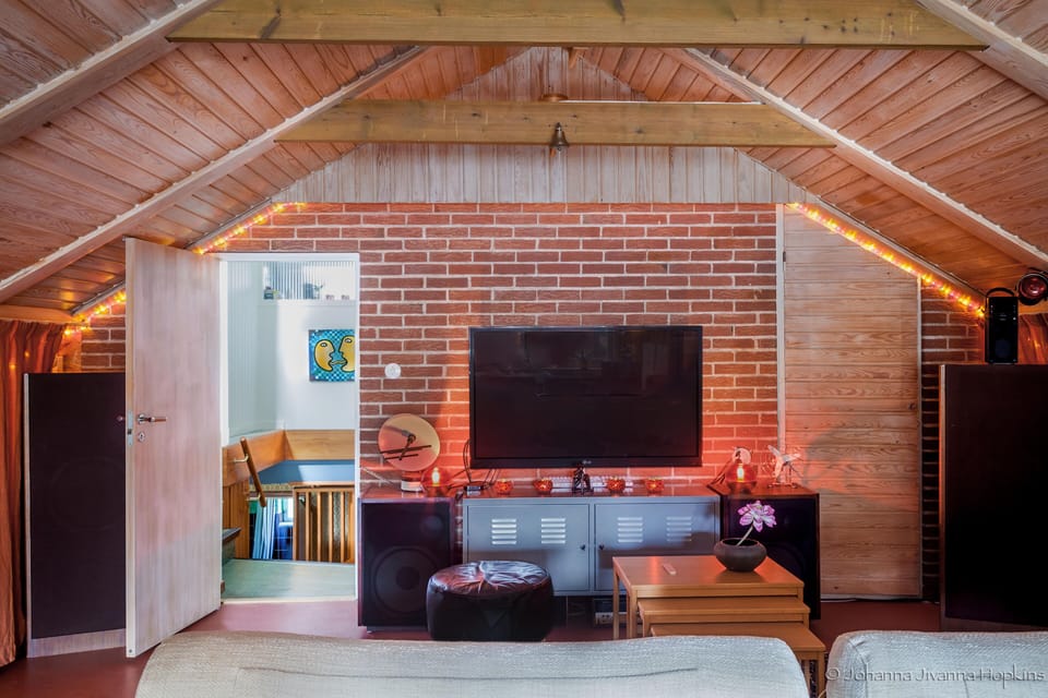 large rum with home theatre