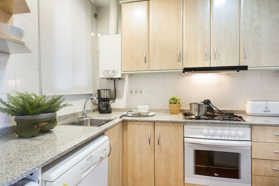 Complete kitchen