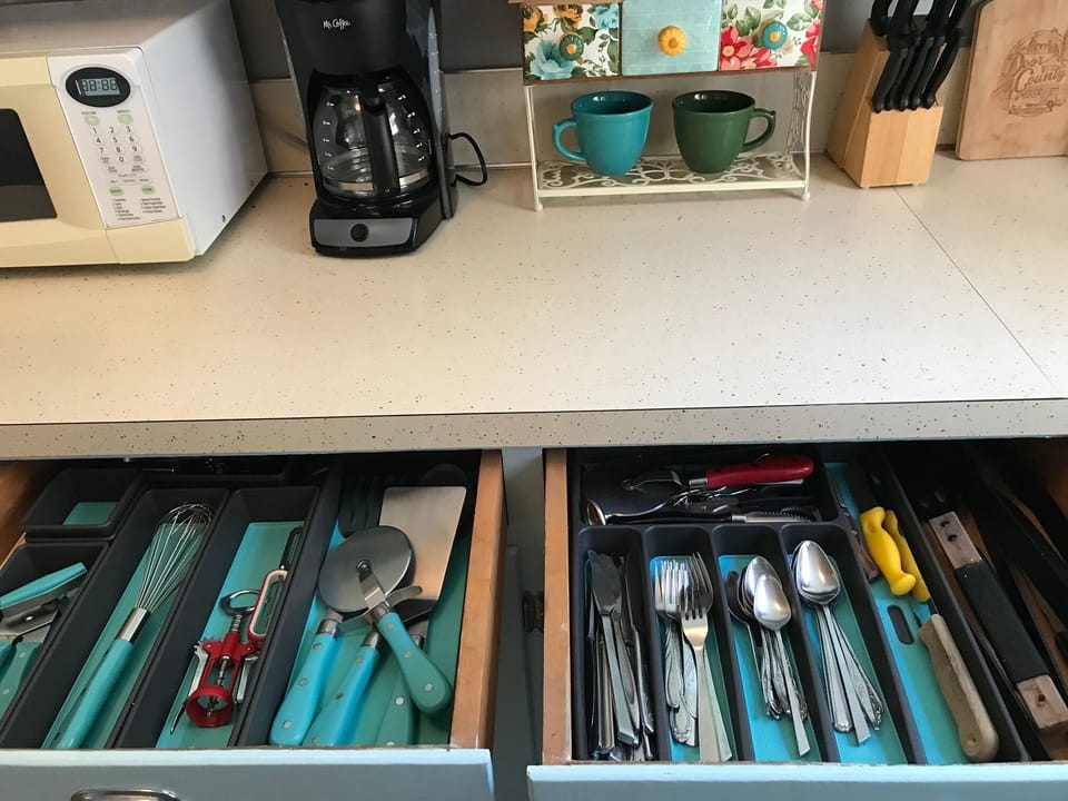 Guest cottage kitchen