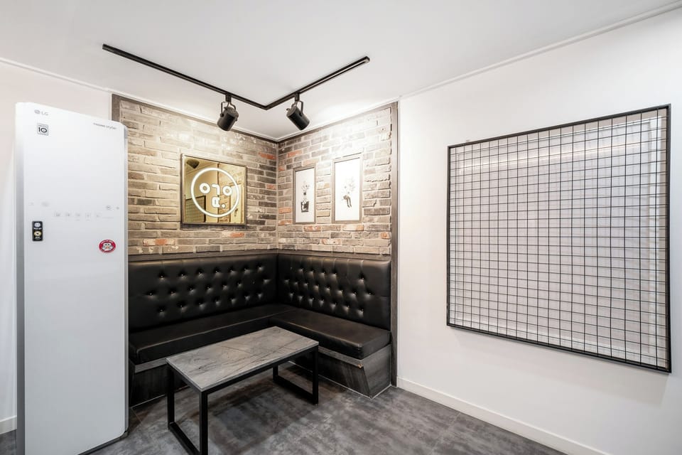 Premium Double Room | Individually decorated, individually furnished, desk, laptop workspace