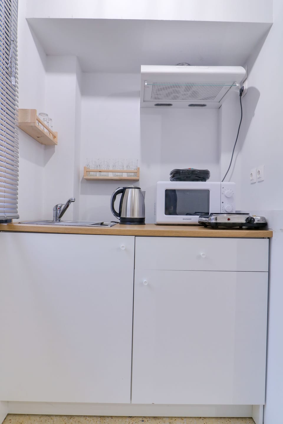 Apartment, 1 Double Bed with Sofa bed | Private kitchen | Fridge, microwave, stovetop, electric kettle