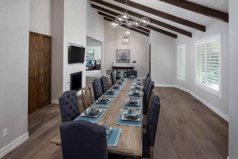 [Dining Room] Formal dining space with seating for 14