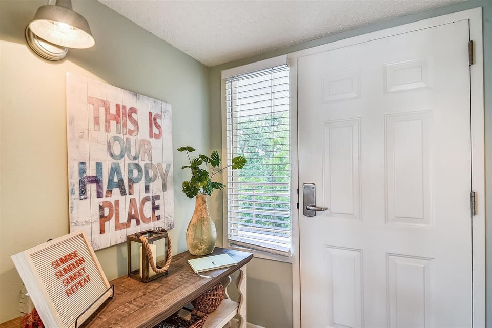 Entry Foyer