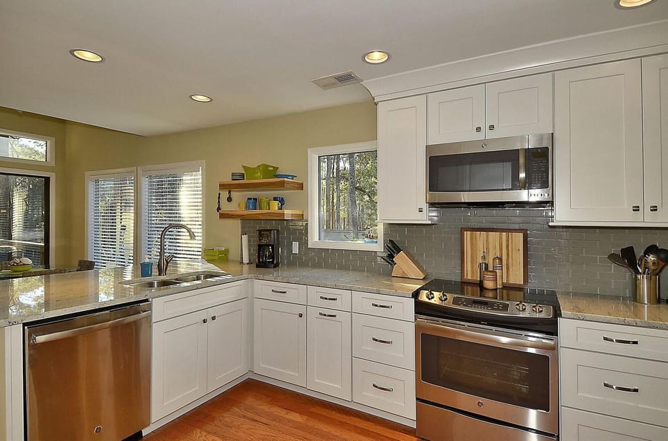 Main Level-Kitchen