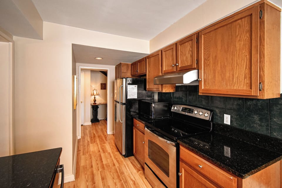 Main Level - Kitchen